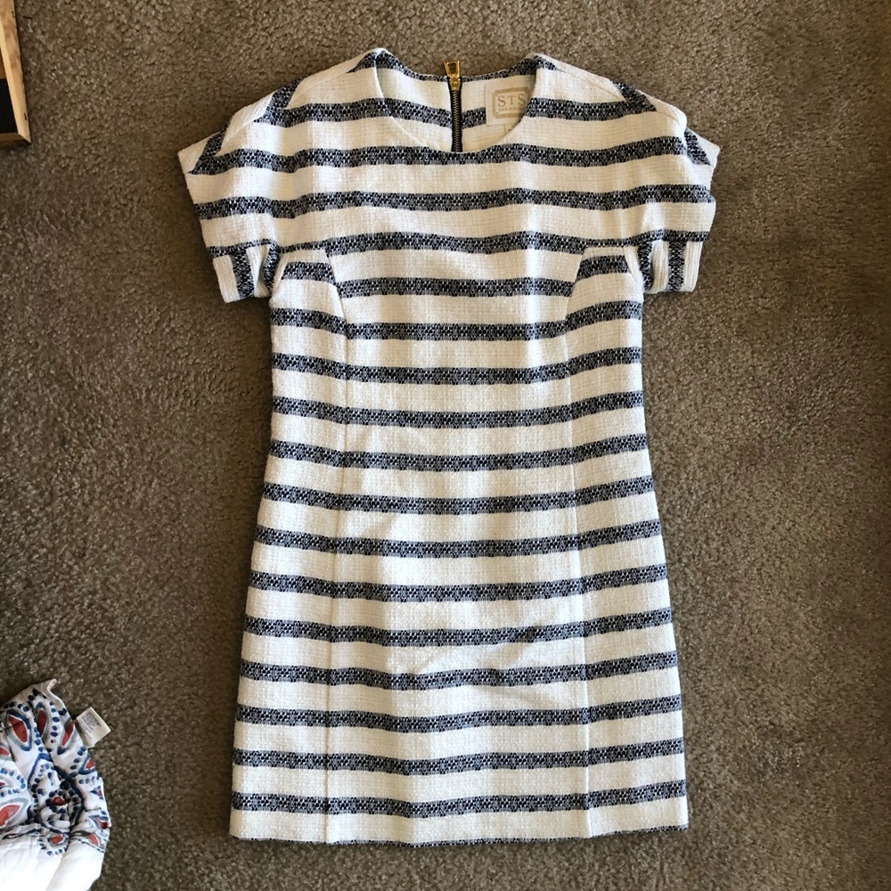 STS dress